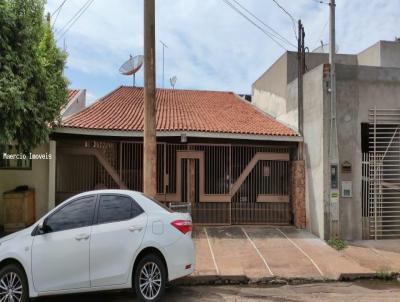 Casa para Venda, em Andradina, bairro Botega, 4 dormitórios, 3 banheiros, 2 suítes, 3 vagas